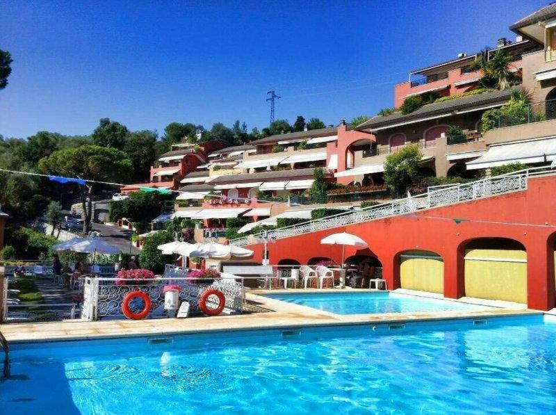 Residence Portofino Est ราปาลโล ภายนอก รูปภาพ